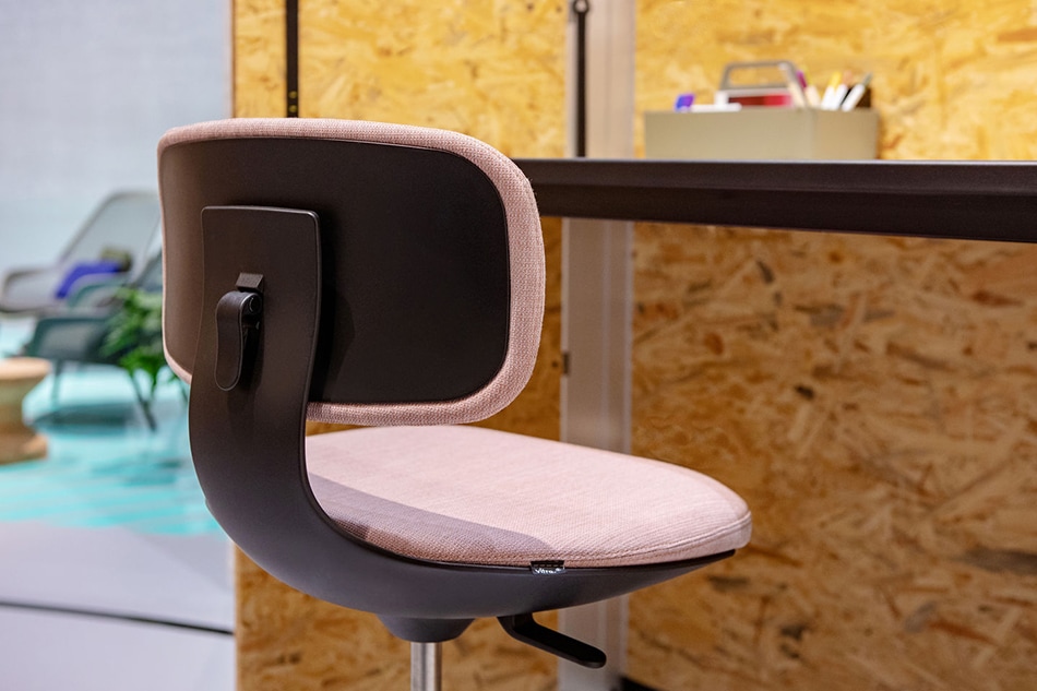 Rookie（ルーキー） / Vitra（ヴィトラ） / Konstantin Grcic