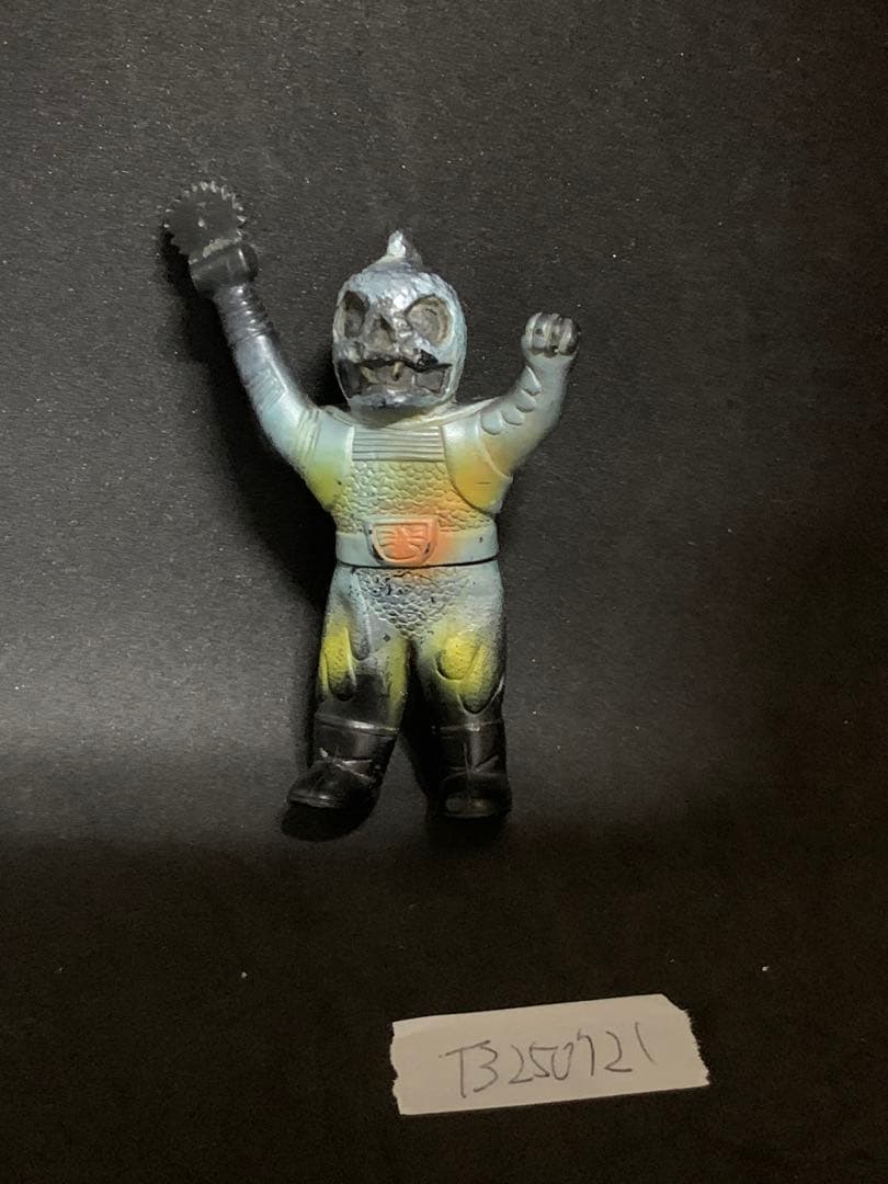 レア　仮面ライダーV3 ノコギリトカゲ　ソフビ　ポピー　当時物　ビンテージ 激安 当時物 ポピー ミニ ソフビ 仮面ライダーV3 ノコギリトカゲ
