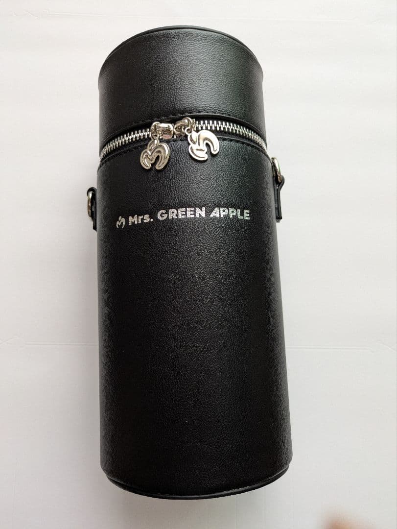 Mrs. GREEN APPLE ライトスティックバッグ ブラック MGA Light Stick Bag / Black – Mrs. GREEN APPLE OFFICIAL STORE