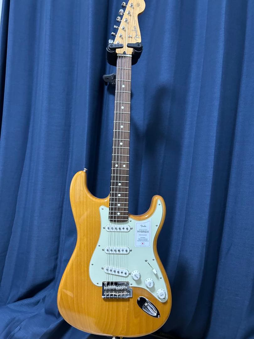 Fender Made In Japan Hybrid II Fender Made in Japan Hybrid II Stratocaster Forest Blue with gig