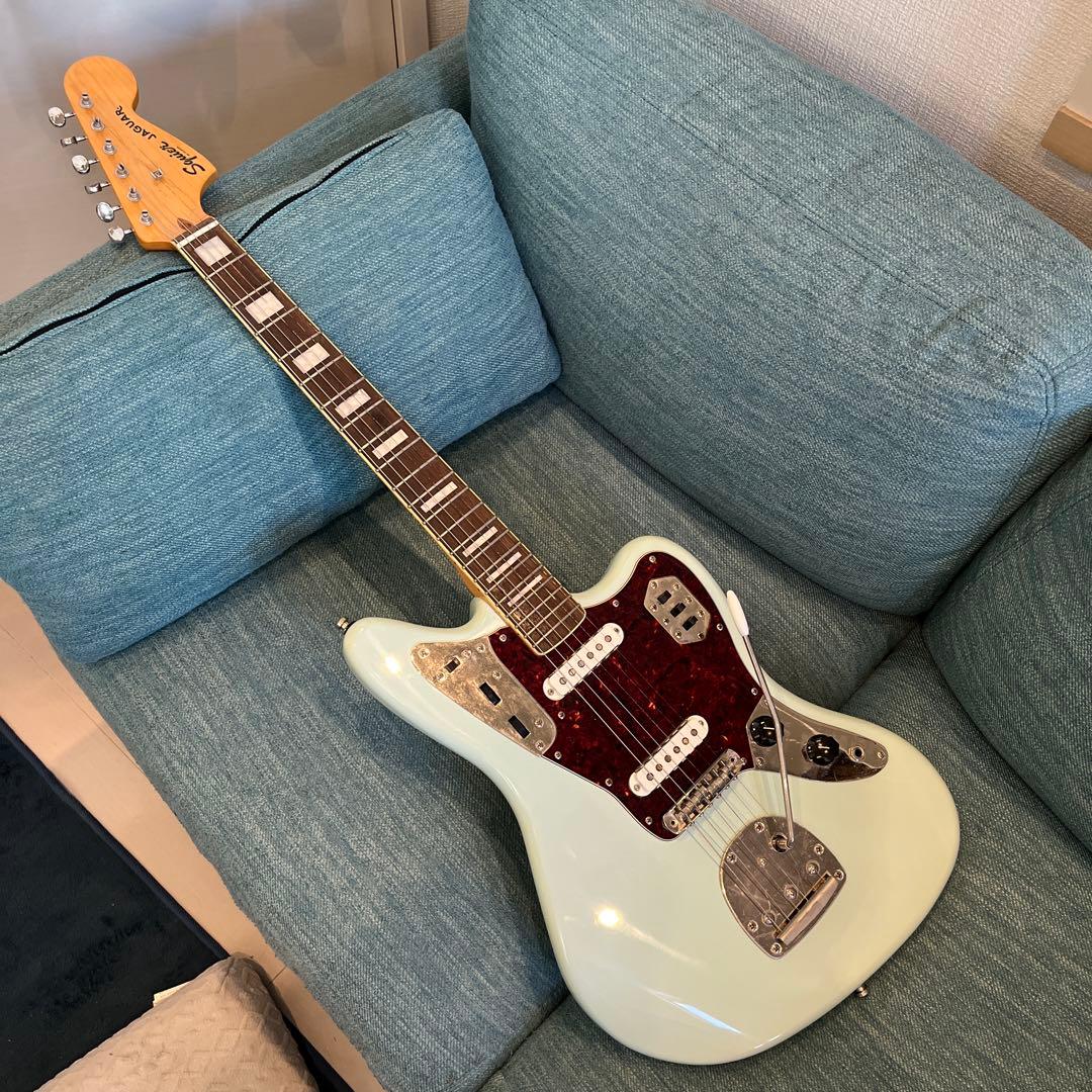 ギター SQUIER Classic Vibe '70s Jaguar Squier Classic Vibe '70s Jaguar - 3-Tone Sunburst | Sweetwater